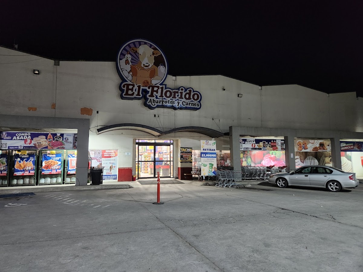 Centro Comercial Plaza Amistad